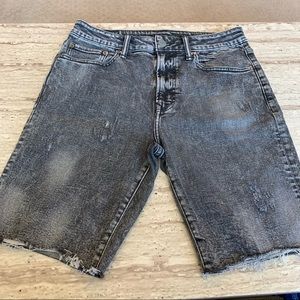 NWOT Mens American Eagle Grey Jean Shorts W-31